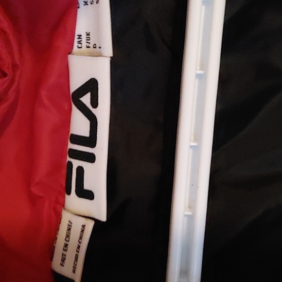 Fila Puffer Jacket sz L - Picture 2 of 4